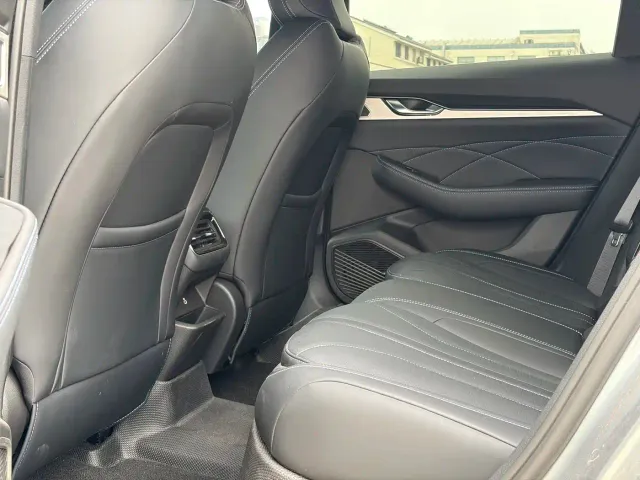 Geely Xingrui — Фото автомобиля 10