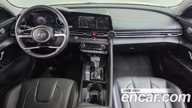 Hyundai Avante CN7 — Фото автомобиля 10