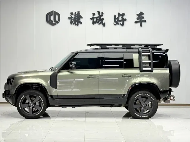 Land Rover Defender — Фото автомобиля 4