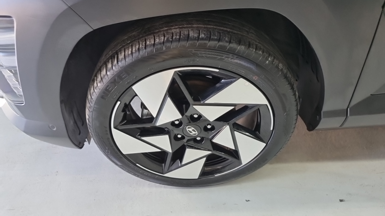 Hyundai Kona Kona (SX2) Бензин 1.6 турбо 2WD — Фото автомобиля 5