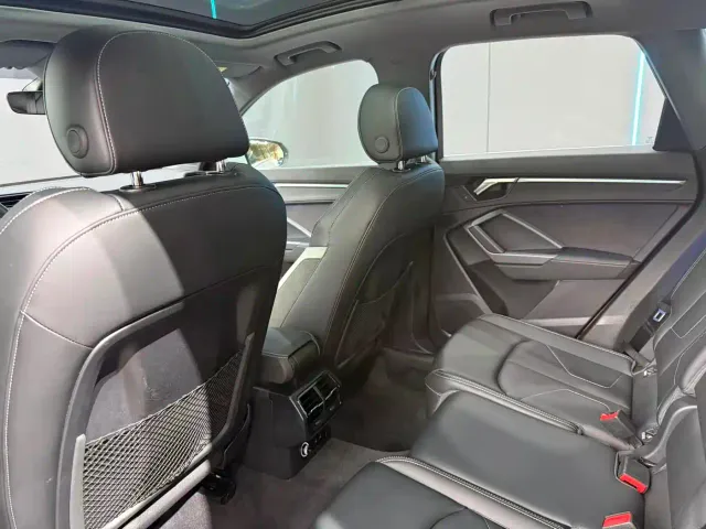 Audi Q3 — Фото автомобиля 10