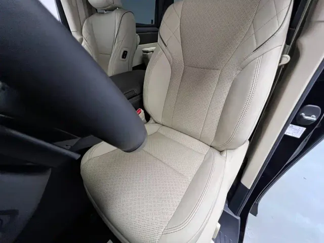 Toyota Alphard — Фото автомобиля 4