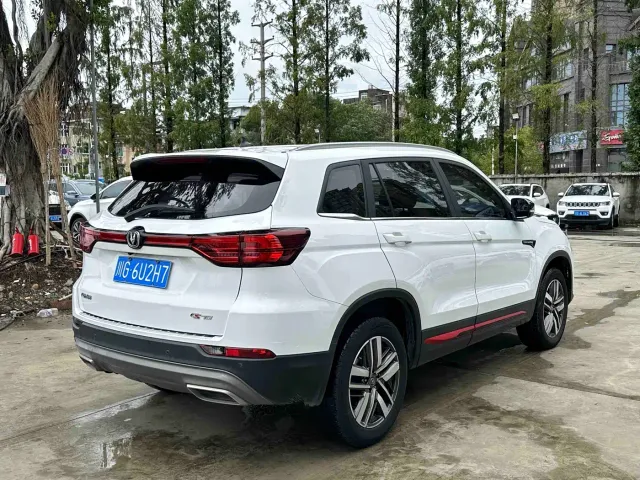 Changan CS75 — Фото автомобиля 11