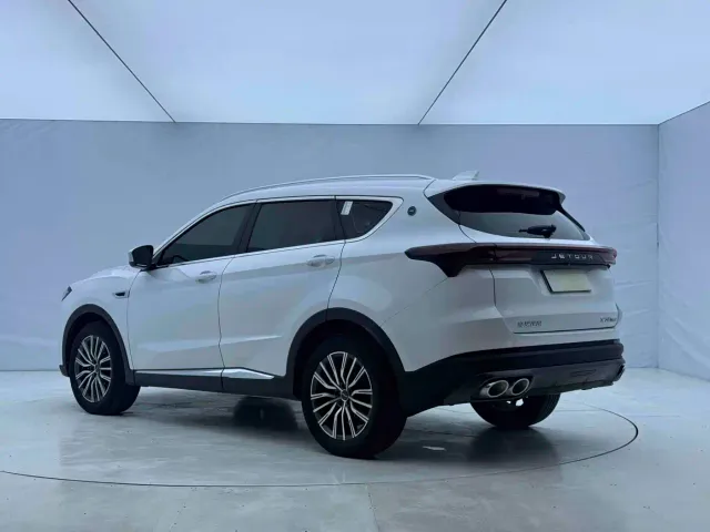 Jetour X70 Plus — Фото автомобиля 4
