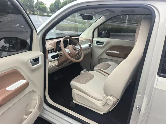 Wuling Hongguang Mini EV — Фото автомобиля 8