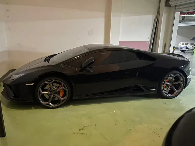 Lamborghini Huracan — Фото автомобиля 2