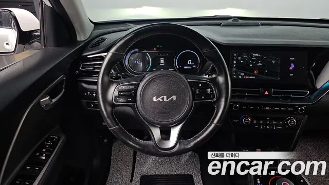 Kia Niro Niro Plus Air — Фото автомобиля 14
