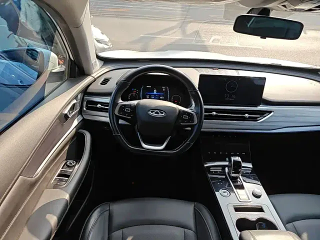 Chery Tiggo 8 — Фото автомобиля 10
