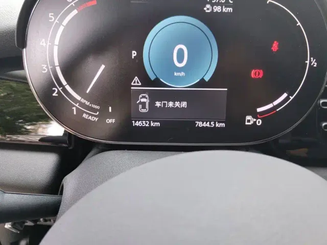 MINI Hatch — Фото автомобиля 4