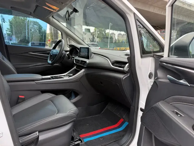 Maxus G50 — Фото автомобиля 9