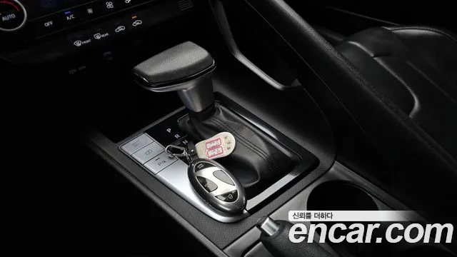 Hyundai Avante CN7 — Фото автомобиля 12