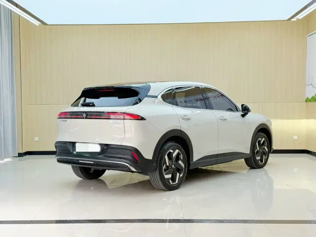Baojun Yunhai — Фото автомобиля 4