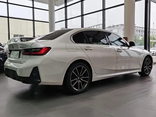 BMW 3 Series — Фото автомобиля 5
