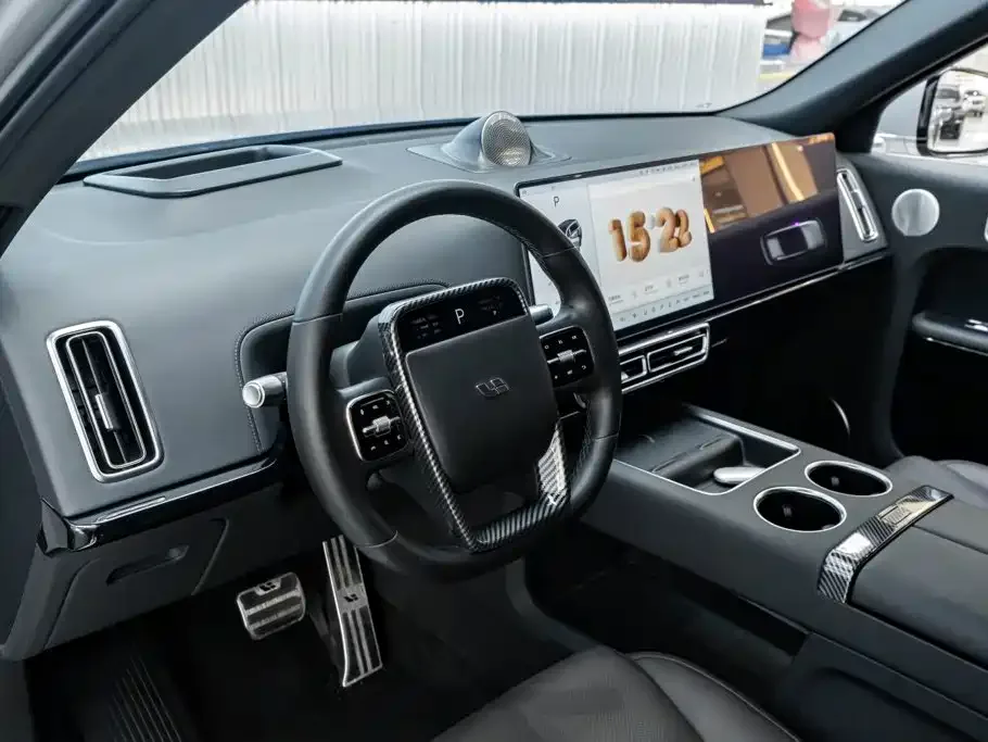 Li Auto Li Xiang L9 2022 Max — Фото автомобиля 24