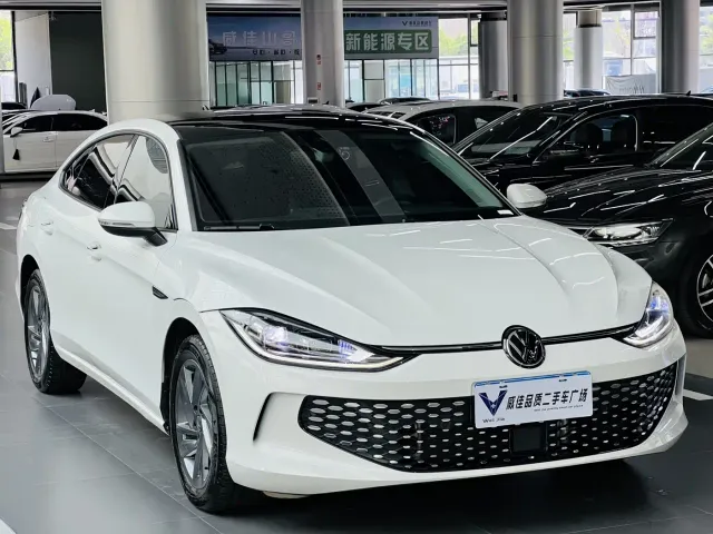 Volkswagen Lamando — Фото автомобиля 3
