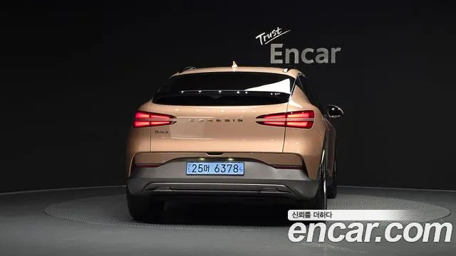 Genesis GV60 — Фото автомобиля 3
