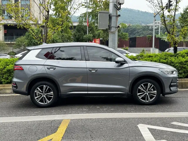 BYD Song PLUS — Фото автомобиля 29