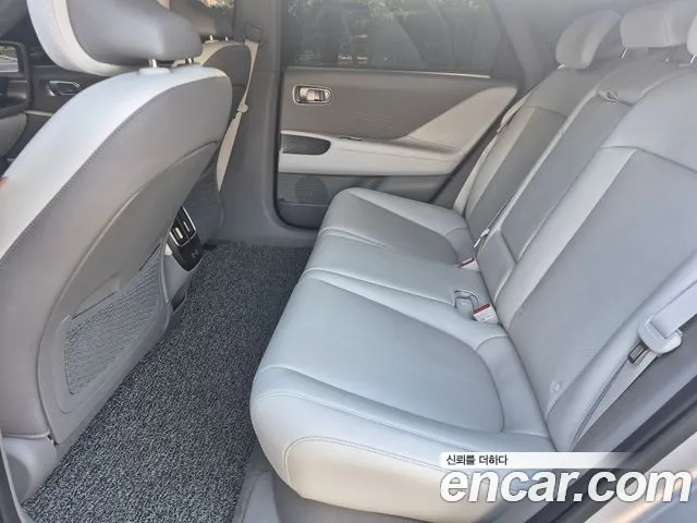 Hyundai Ioniq 6 — Фото автомобиля 10
