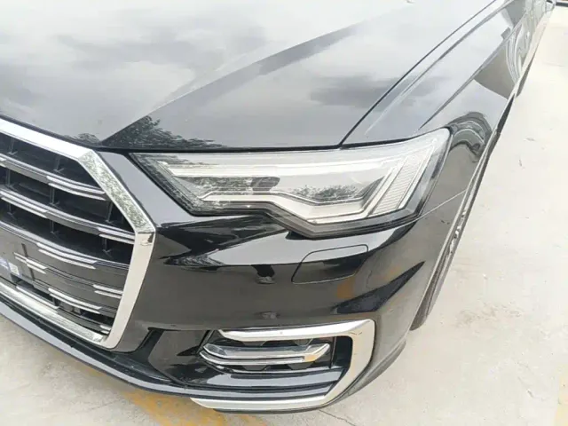 Audi A6L — Фото автомобиля 23