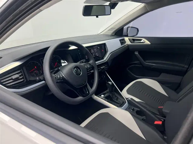 Volkswagen Polo — Фото автомобиля 8