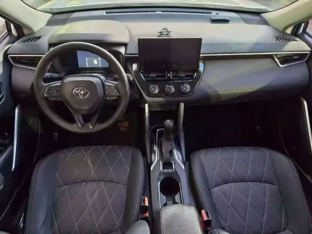 Toyota Corolla Cross — Фото автомобиля 8
