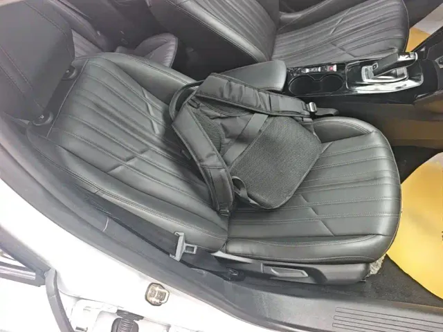 Peugeot 2008 — Фото автомобиля 24