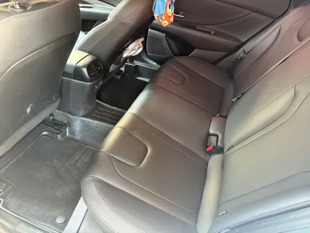 Hyundai Elantra — Фото автомобиля 6