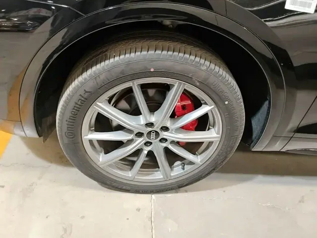 Audi Q5L — Фото автомобиля 22