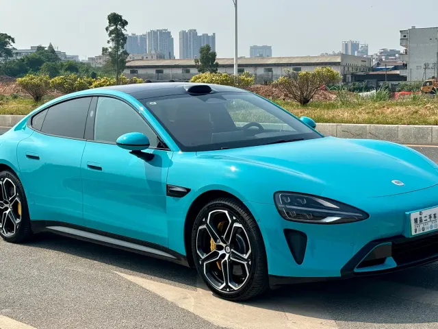 Xiaomi SU7 — Фото автомобиля 3