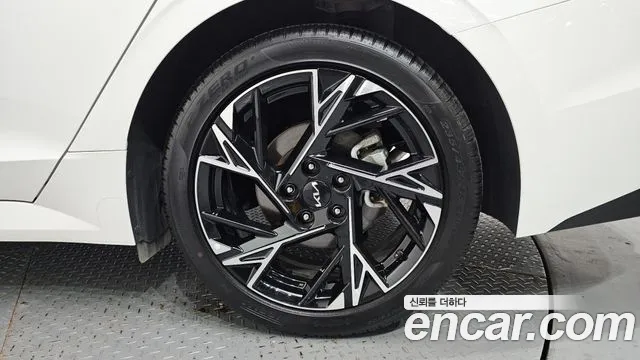 Kia K5 Signature — Фото автомобиля 21