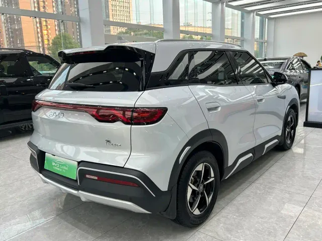 BYD Yuan UP — Фото автомобиля 10