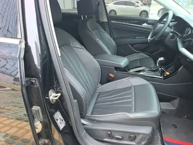 Volkswagen Passat — Фото автомобиля 24