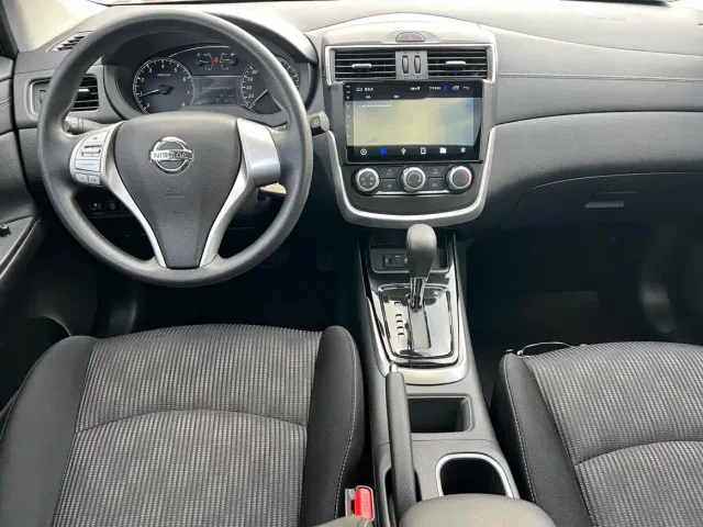 Nissan Tiida — Фото автомобиля 4