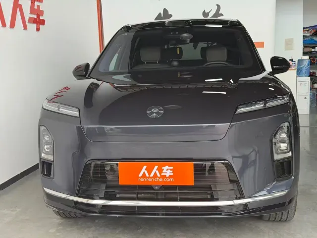 Nio ES8 — Фото автомобиля 3