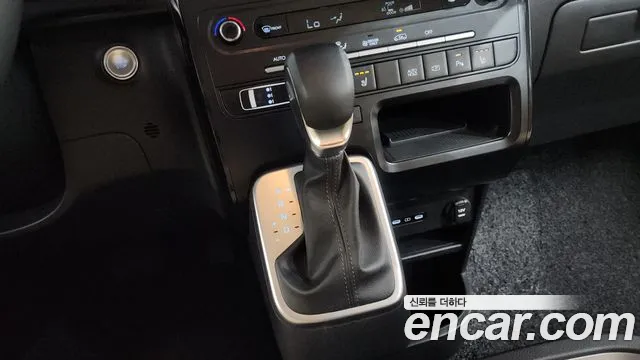 Hyundai Staria Staria (New) — Фото автомобиля 9
