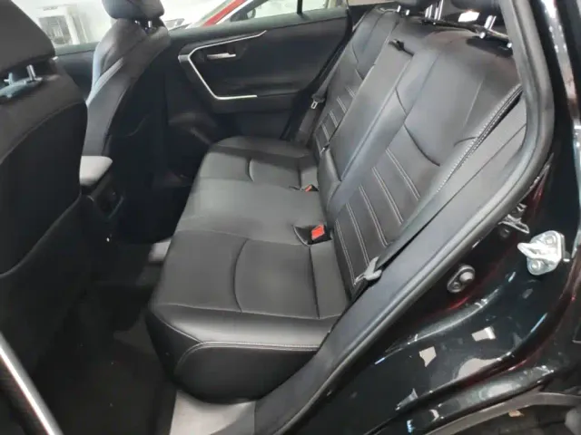 Toyota Wildlander — Фото автомобиля 16