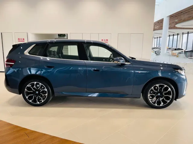 BMW X3 — Фото автомобиля 3