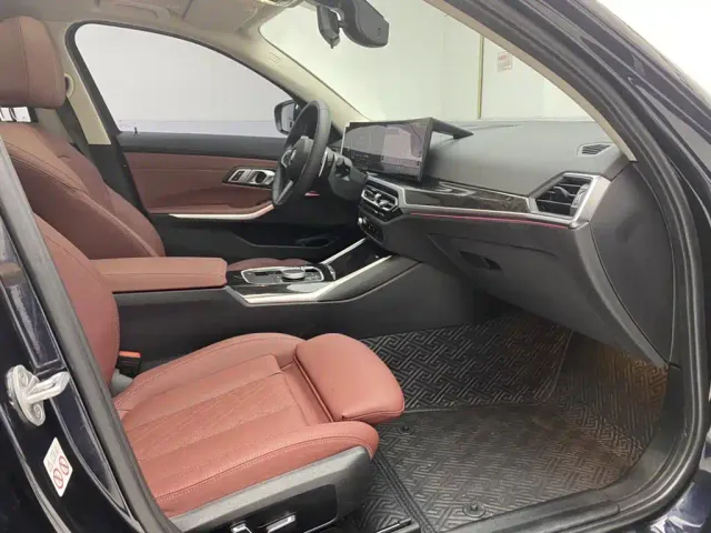 BMW 3 Series — Фото автомобиля 18