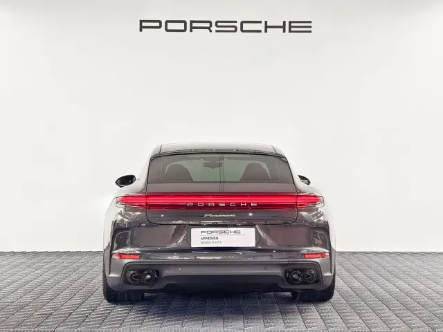 Porsche Panamera — Фото автомобиля 8