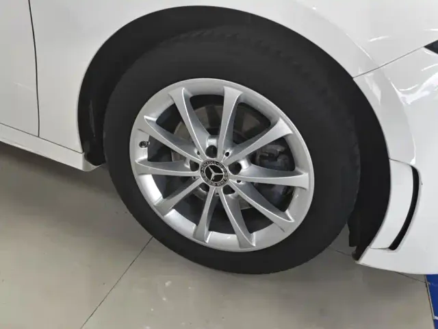 Mercedes-Benz A-Class — Фото автомобиля 6
