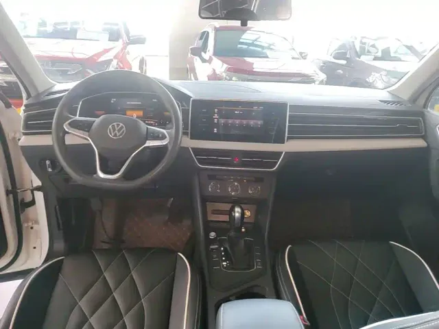 Volkswagen Tiguan L — Фото автомобиля 9