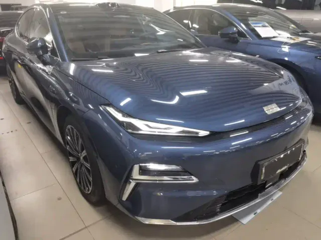 Geely Galaxy Xingyao 8 — Фото автомобиля 3