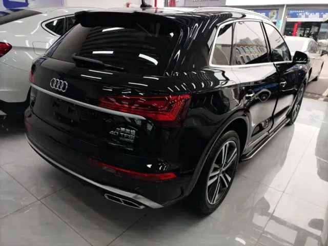 Audi Q5L — Фото автомобиля 4