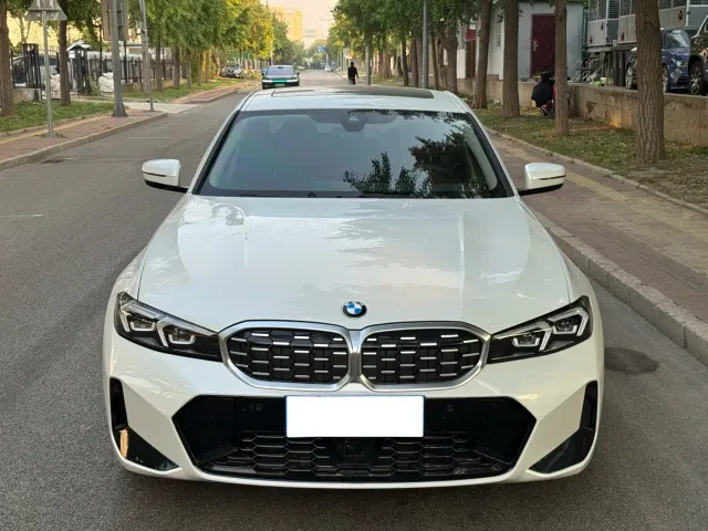 BMW 3 Series — Фото автомобиля 2