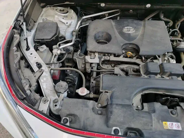 Toyota RAV4 — Фото автомобиля 18
