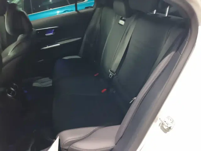 Mercedes-Benz C-Class — Фото автомобиля 16