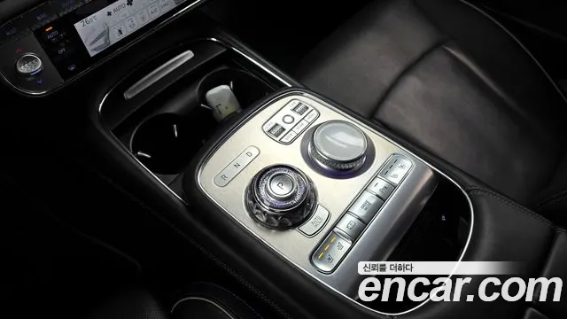 Genesis G90 Бензин 3.5 турбо AWD — Фото автомобиля 9