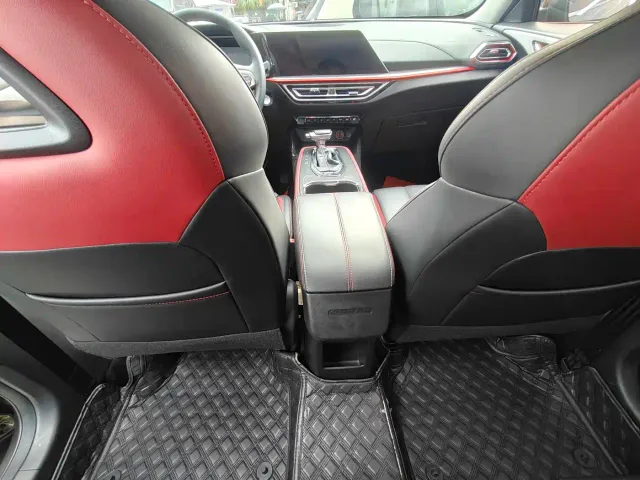 Changan Oushang X5 — Фото автомобиля 8