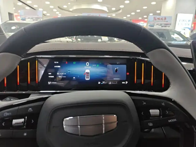 Geely Boyue L — Фото автомобиля 4