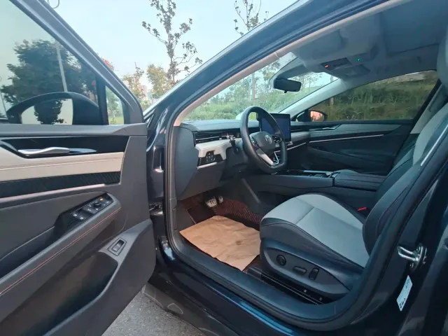 Volkswagen ID.7 Vizzion — Фото автомобиля 9